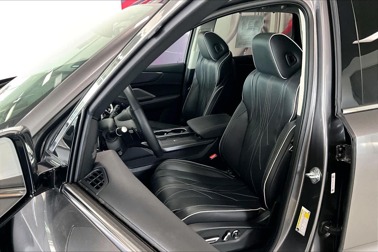 Thumbnail: 2026 Acura MDX - 9