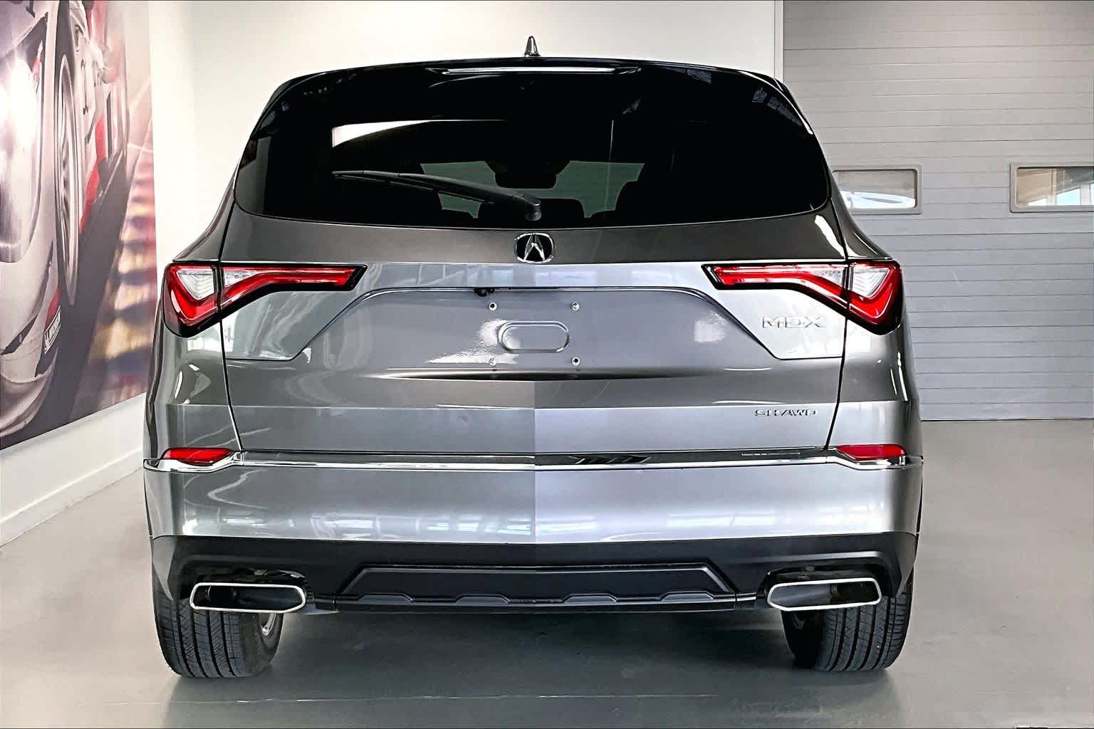 Thumbnail: 2023 Acura MDX - 5