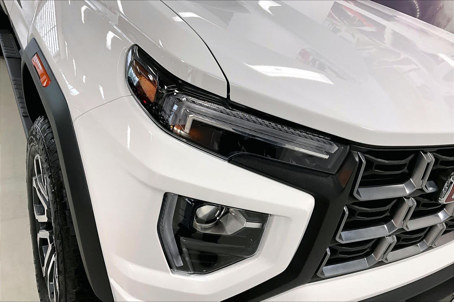 Thumbnail: 2024 GMC Canyon - 29