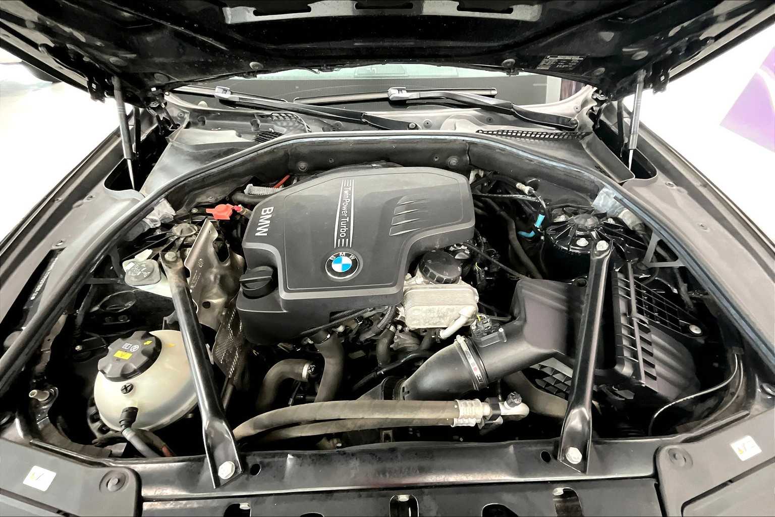 2016 BMW 5 Series 528i xDrive 7
