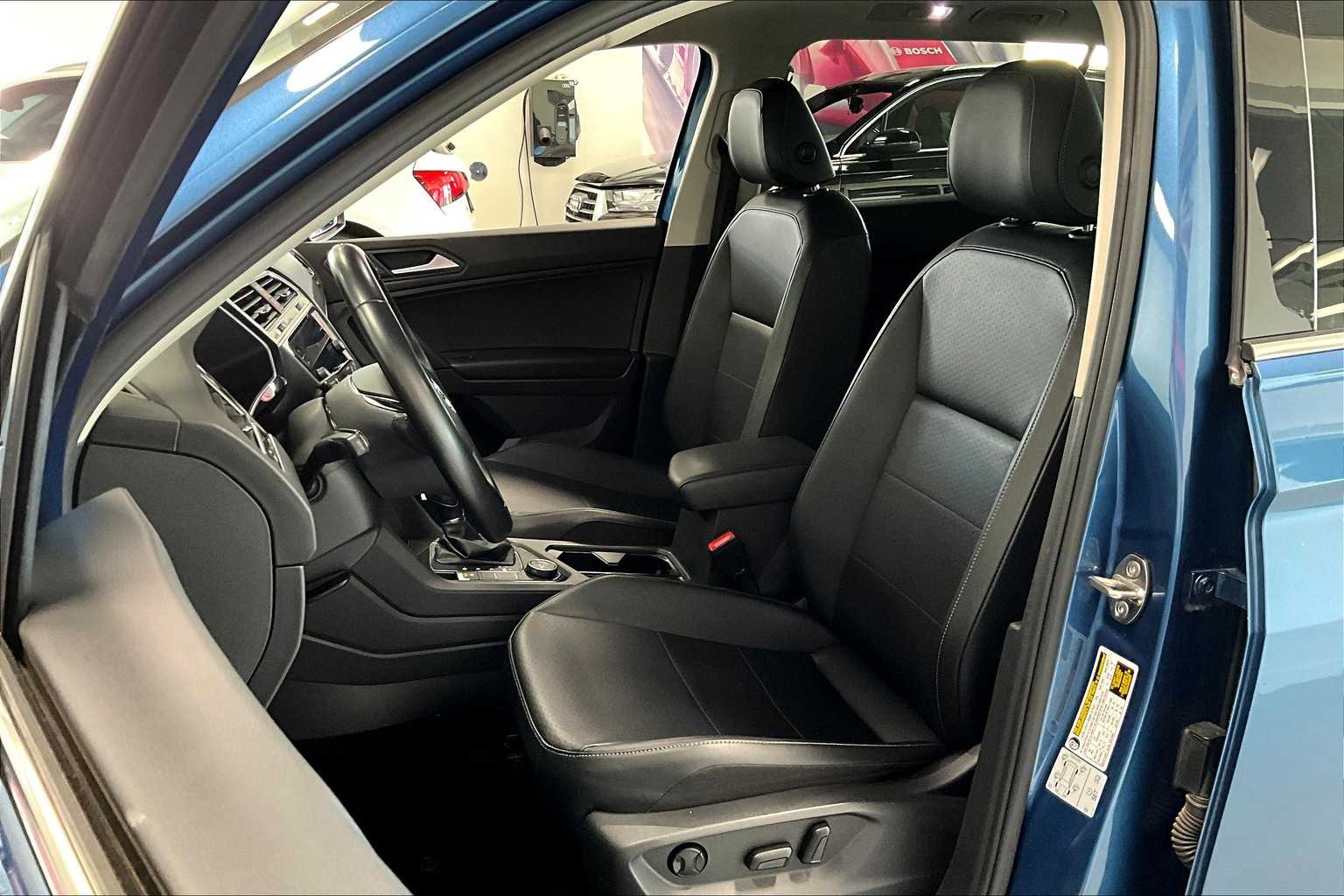 Thumbnail: 2019 Volkswagen Tiguan - 9