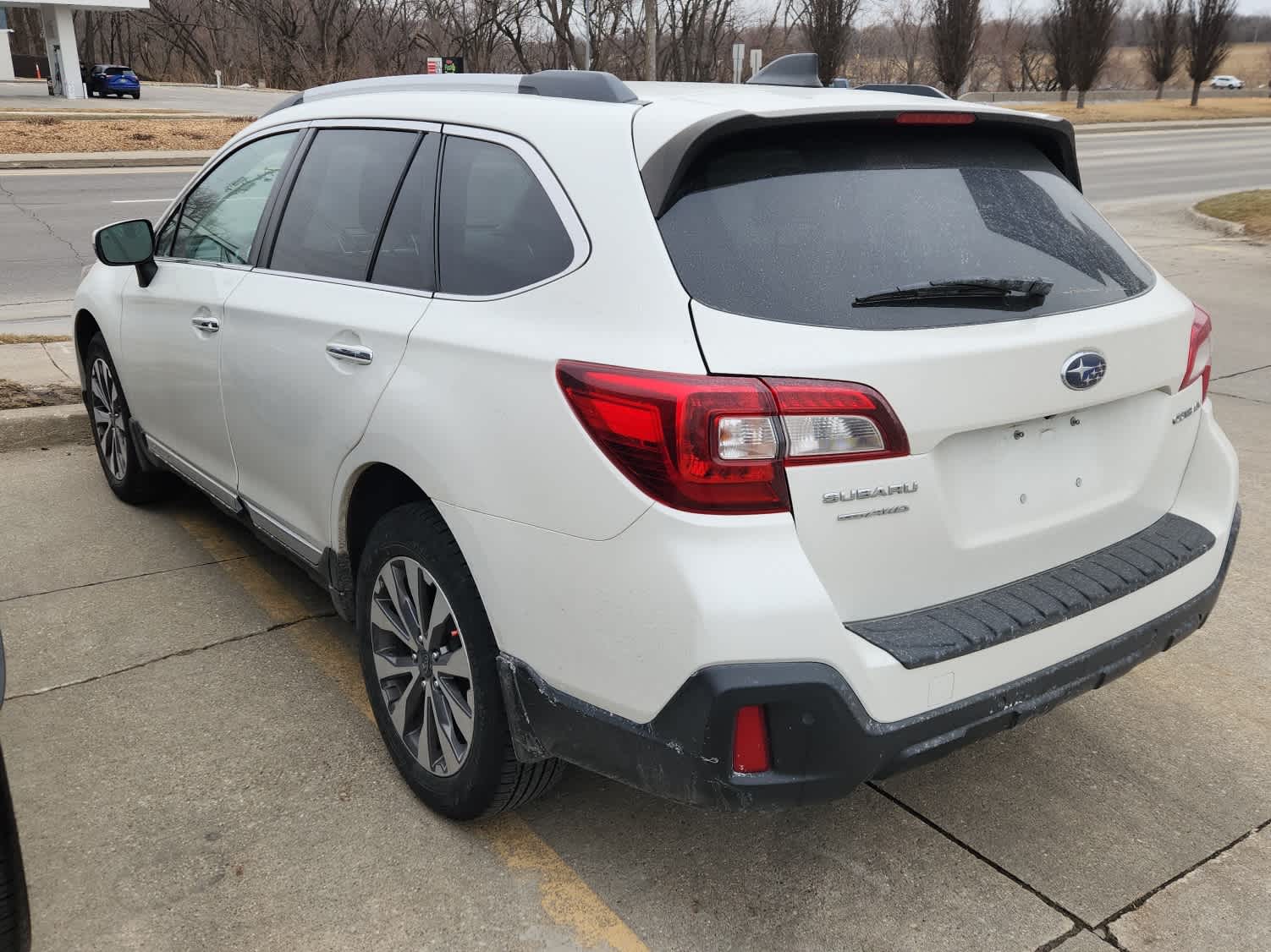 Thumbnail: 2018 Subaru Outback - 8