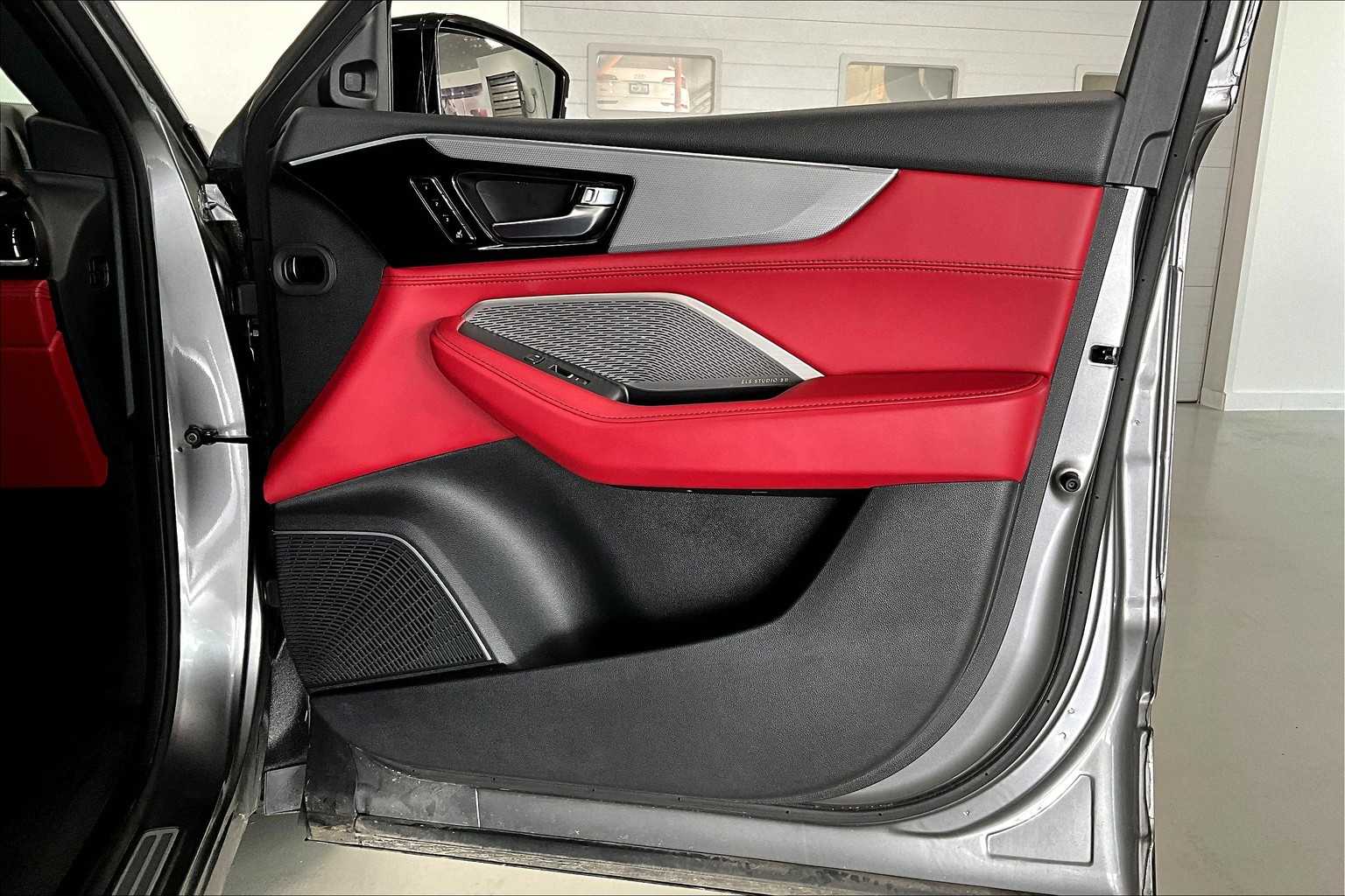 Thumbnail: 2023 Acura MDX - 24