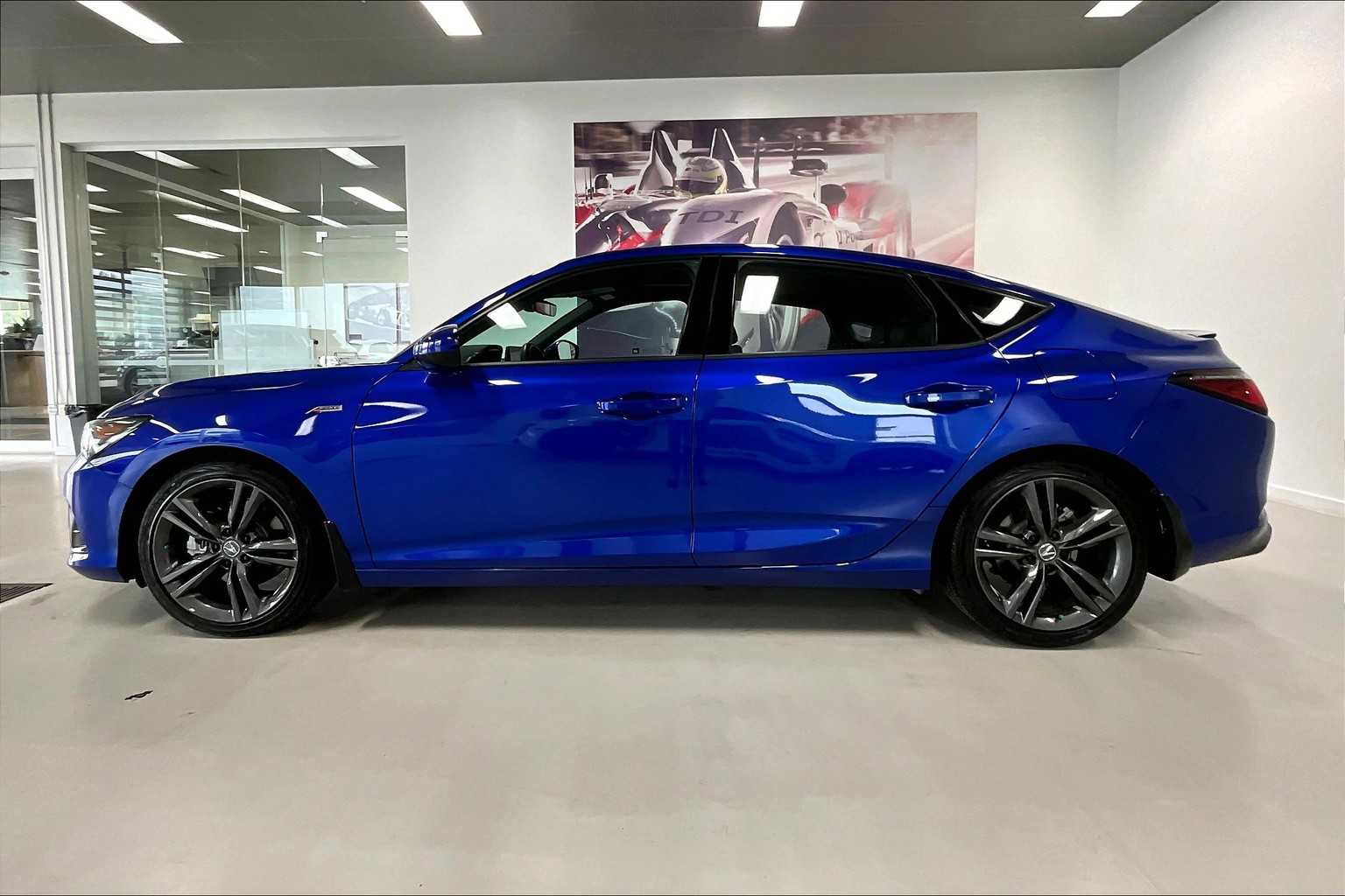 Thumbnail: 2025 Acura Integra - 3