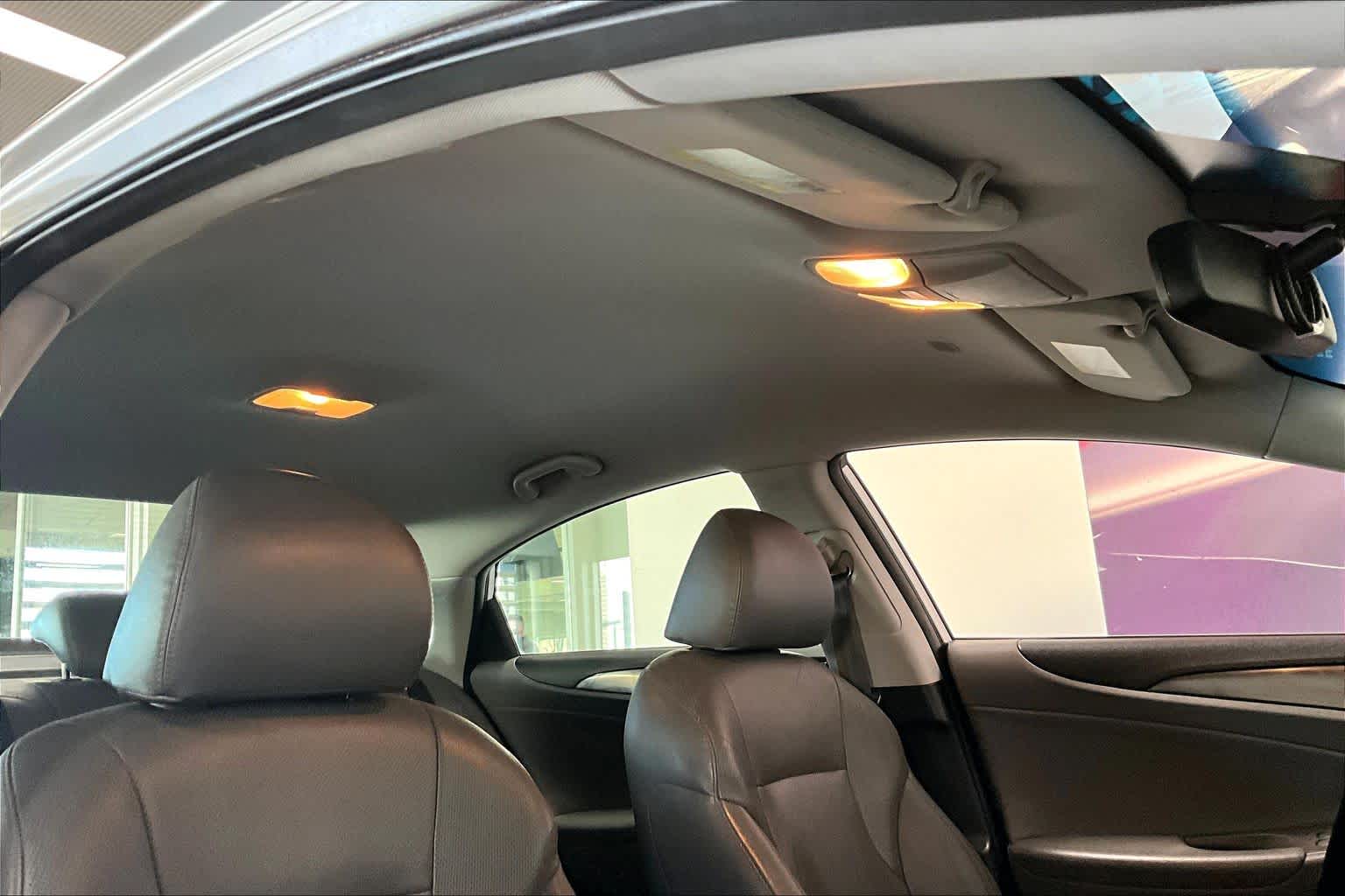 Thumbnail: 2013 Hyundai Sonata - 27