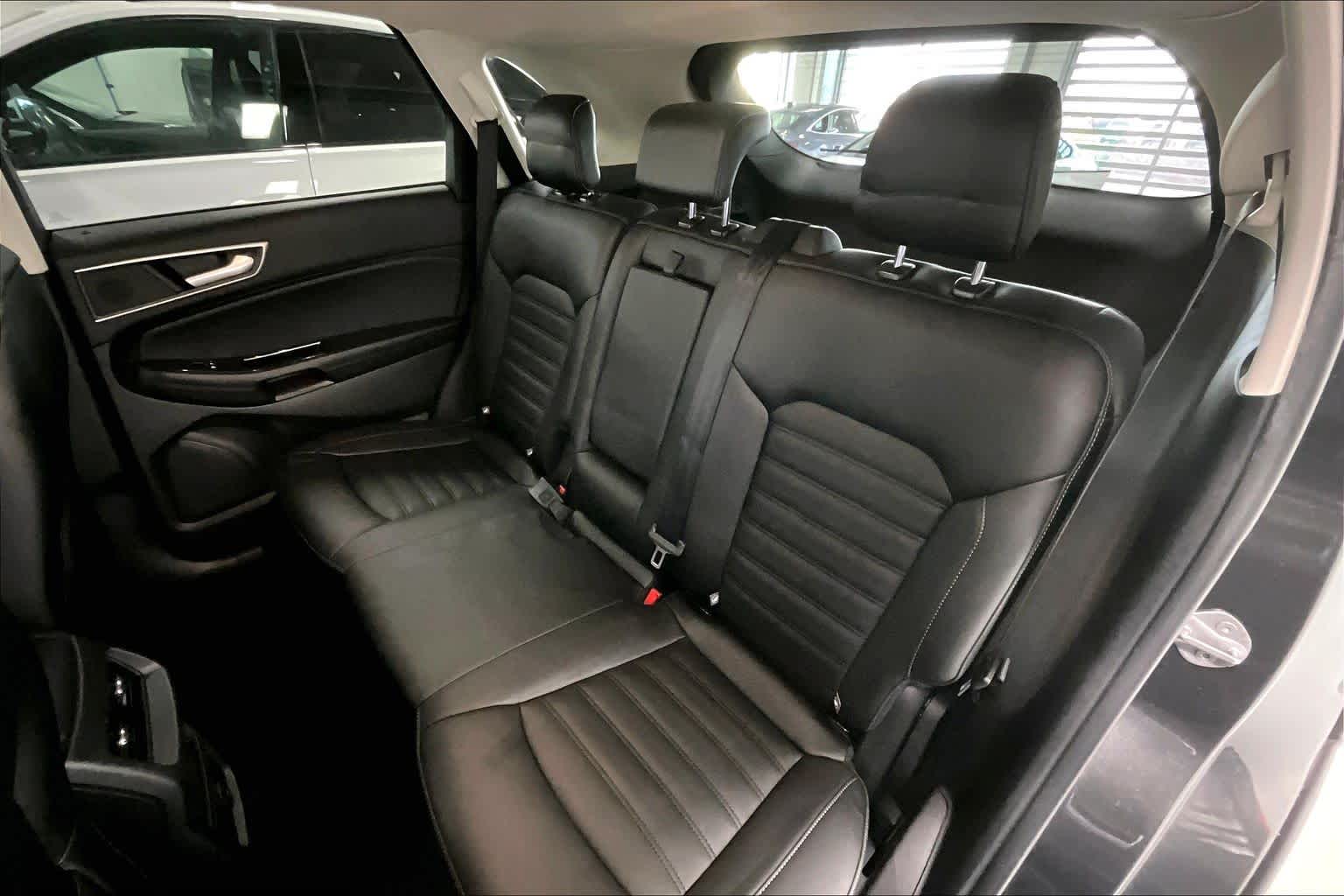 Thumbnail: 2020 Ford Edge - 27