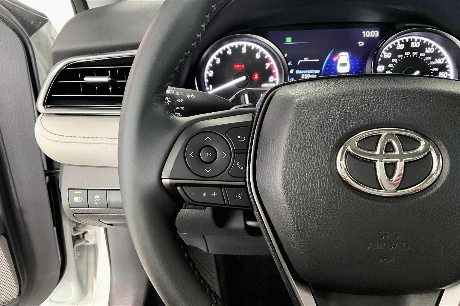 Thumbnail: 2023 Toyota Camry - 19