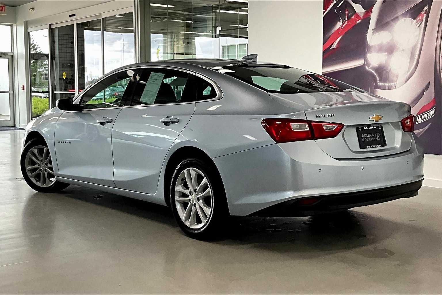 2018 Chevrolet Malibu 1LT photo 4