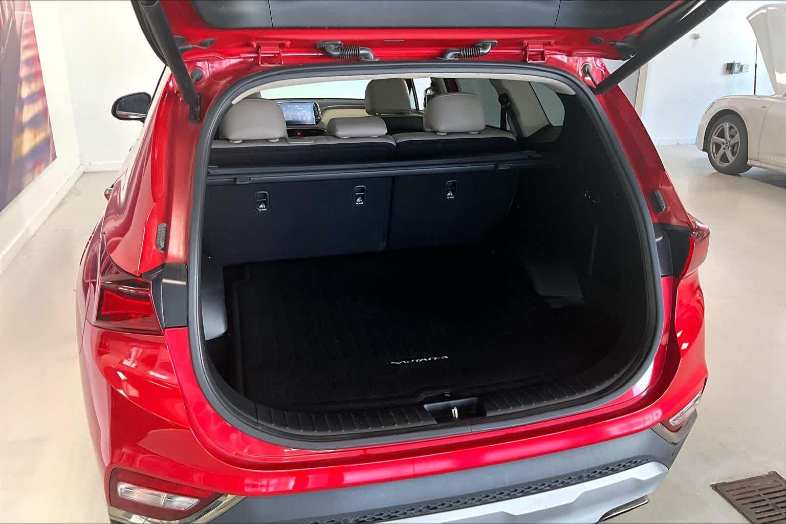 Thumbnail: 2020 Hyundai Santa Fe - 16