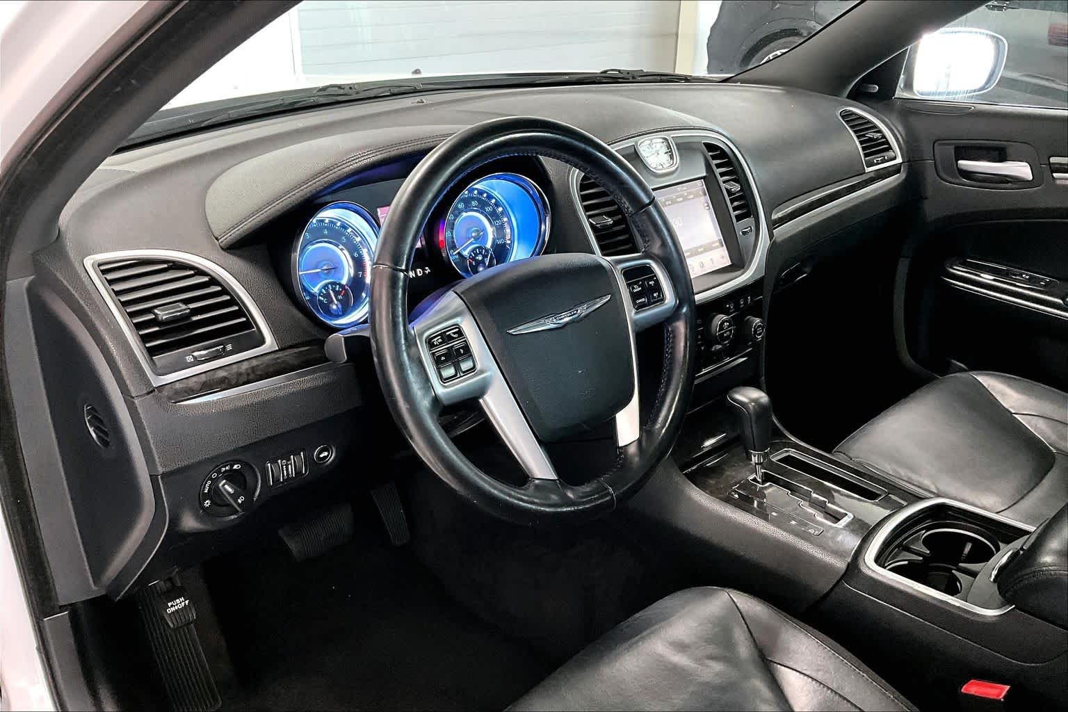 Thumbnail: 2011 Chrysler 300 - 2