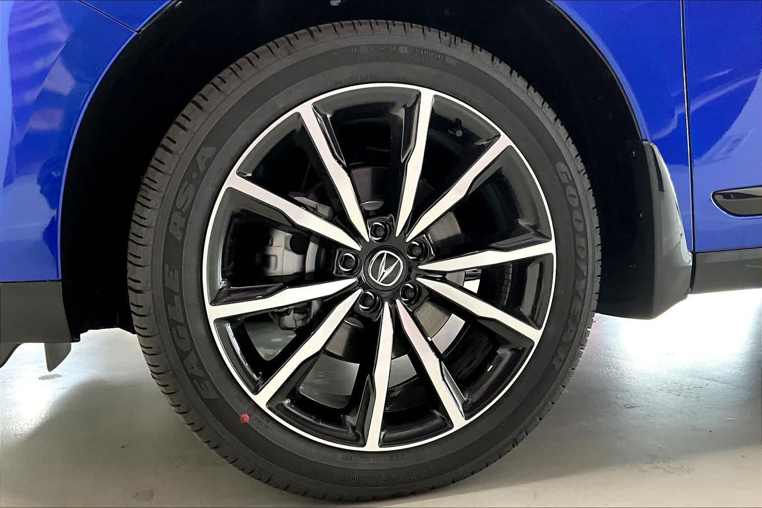 Thumbnail: 2026 Acura RDX - 8