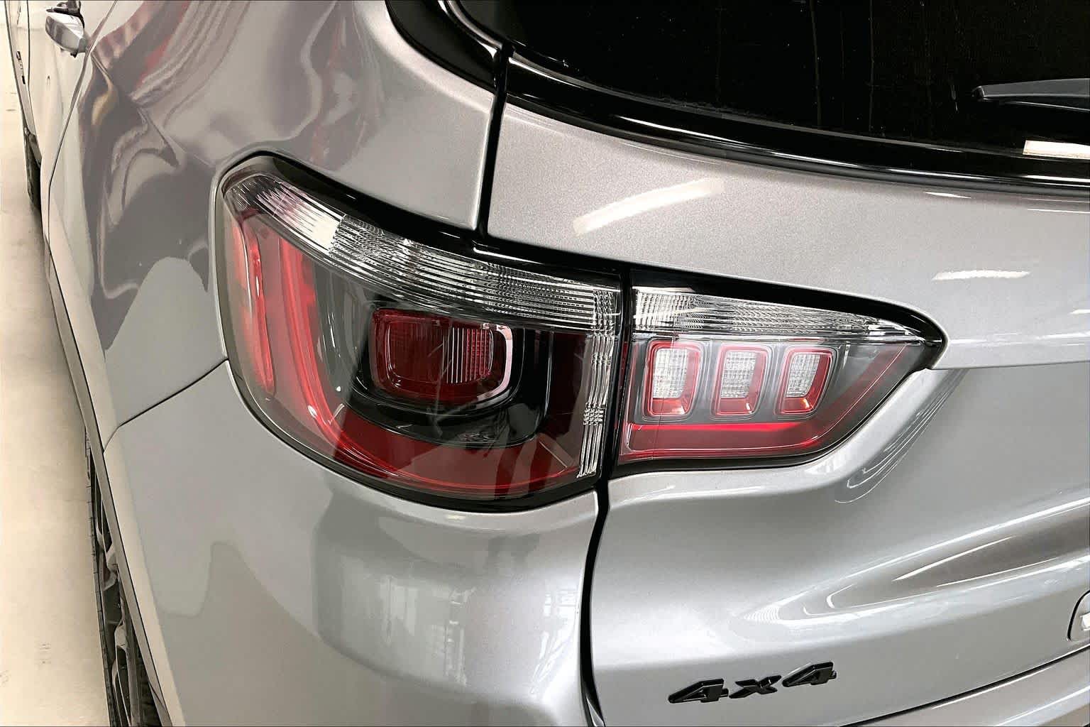 Thumbnail: 2022 Jeep Compass - 29