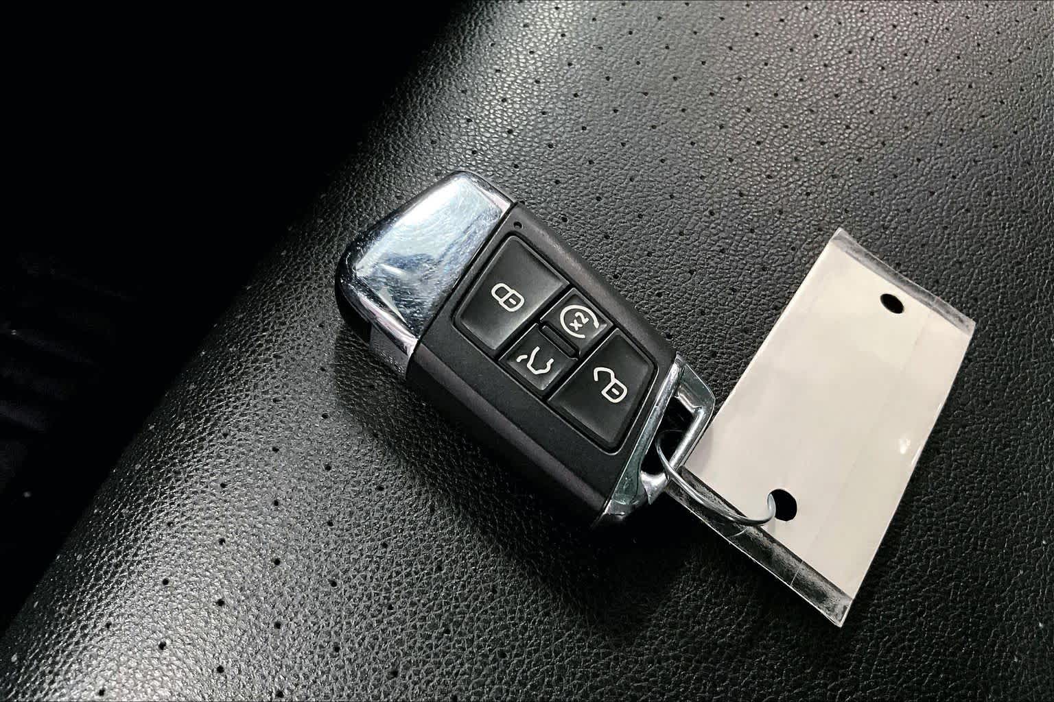 Thumbnail: 2023 Volkswagen Atlas - 16