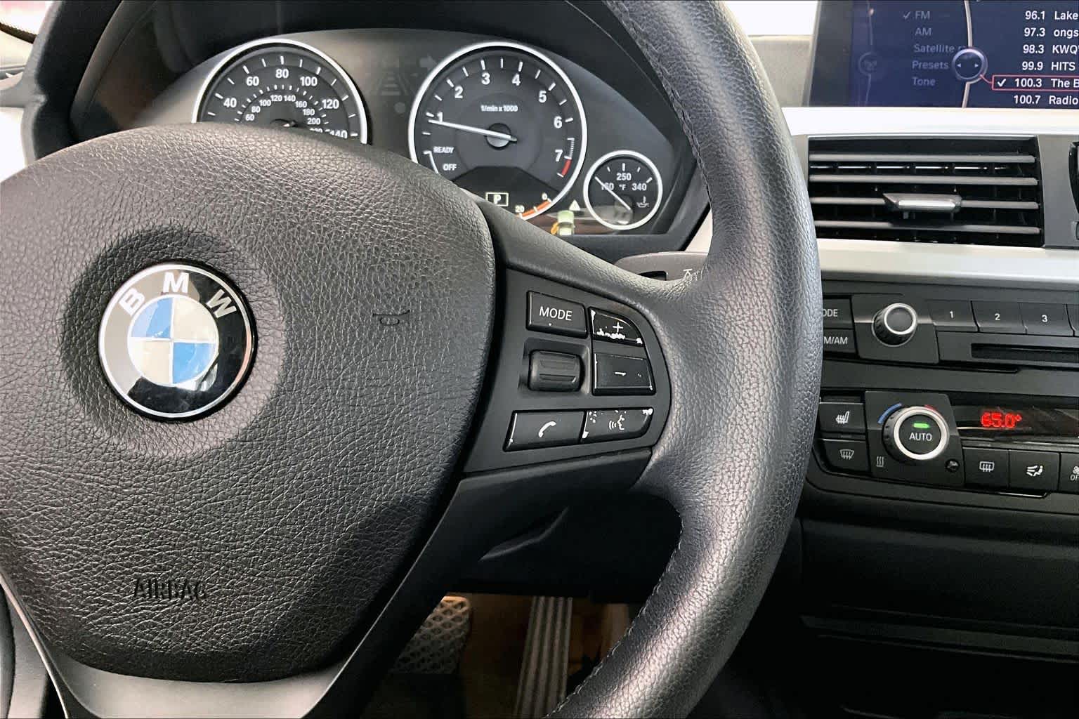 Thumbnail: 2013 BMW 3 Series - 23