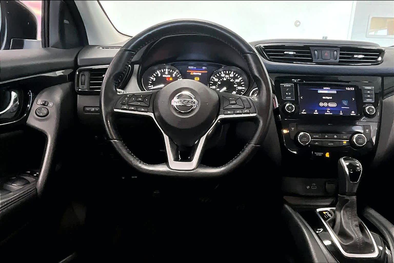 Thumbnail: 2020 Nissan Rogue Sport - 12