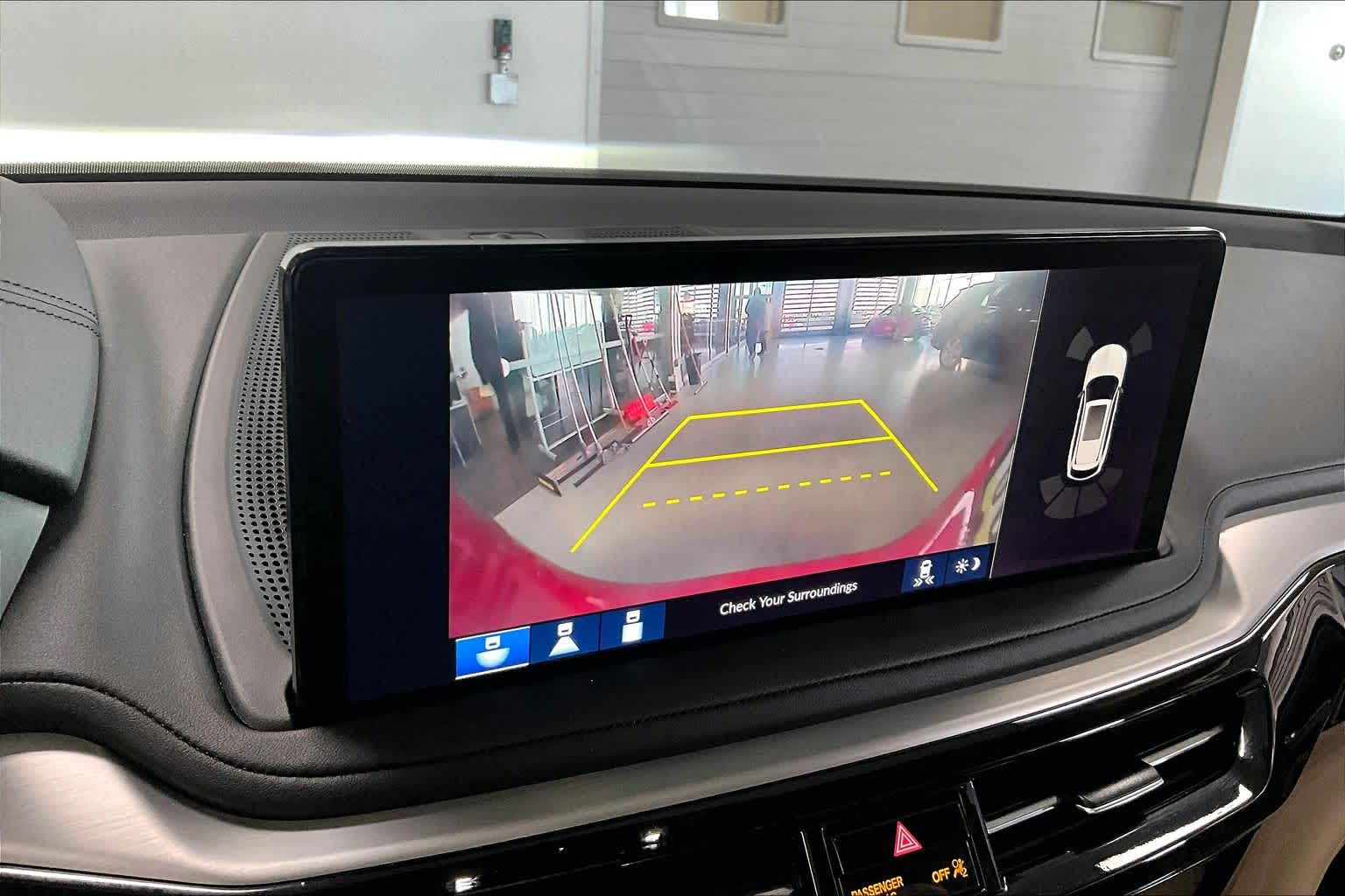 Thumbnail: 2025 Acura MDX - 24