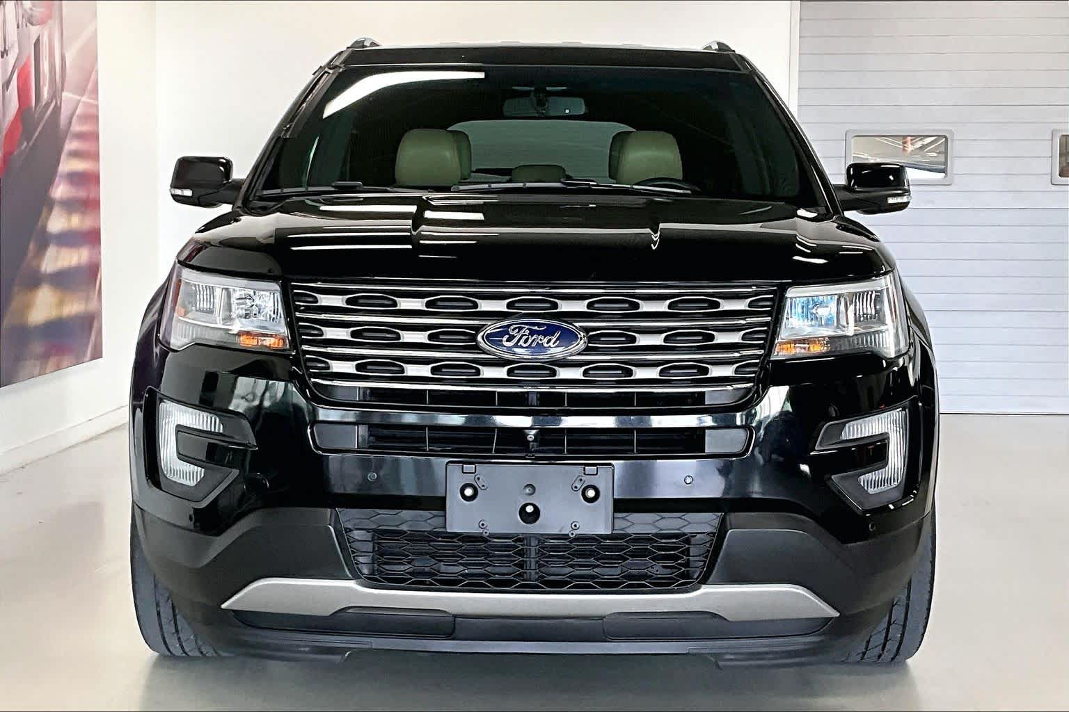 Thumbnail: 2016 Ford Explorer - 6