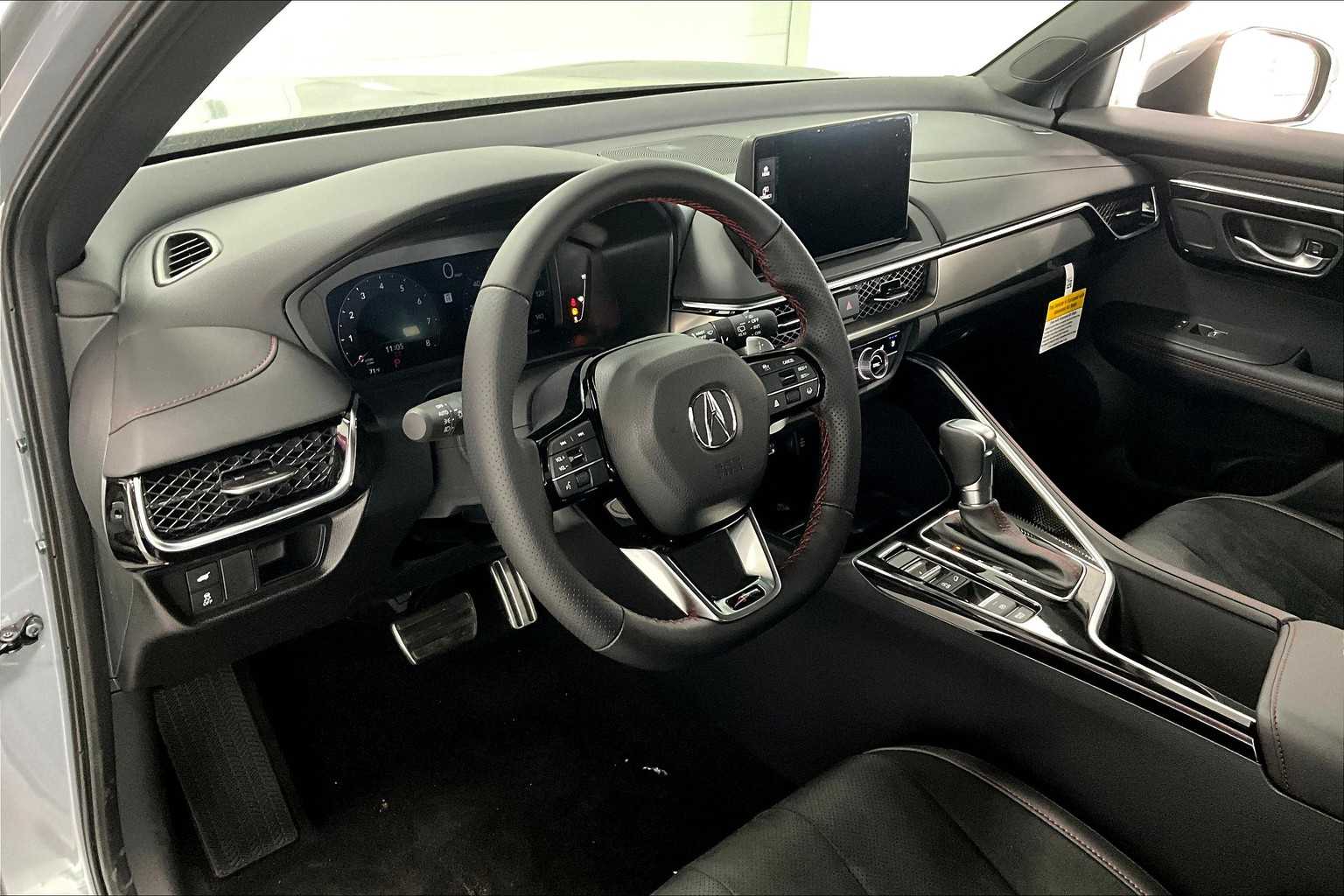 Thumbnail: 2025 Acura ADX - 2