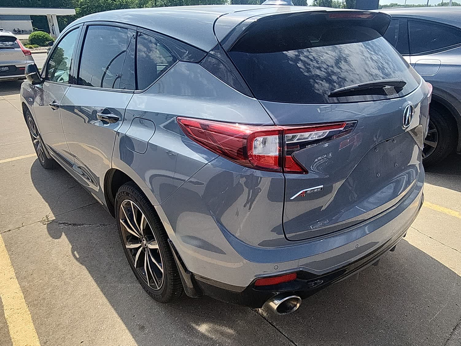 Thumbnail: 2025 Acura RDX - 7