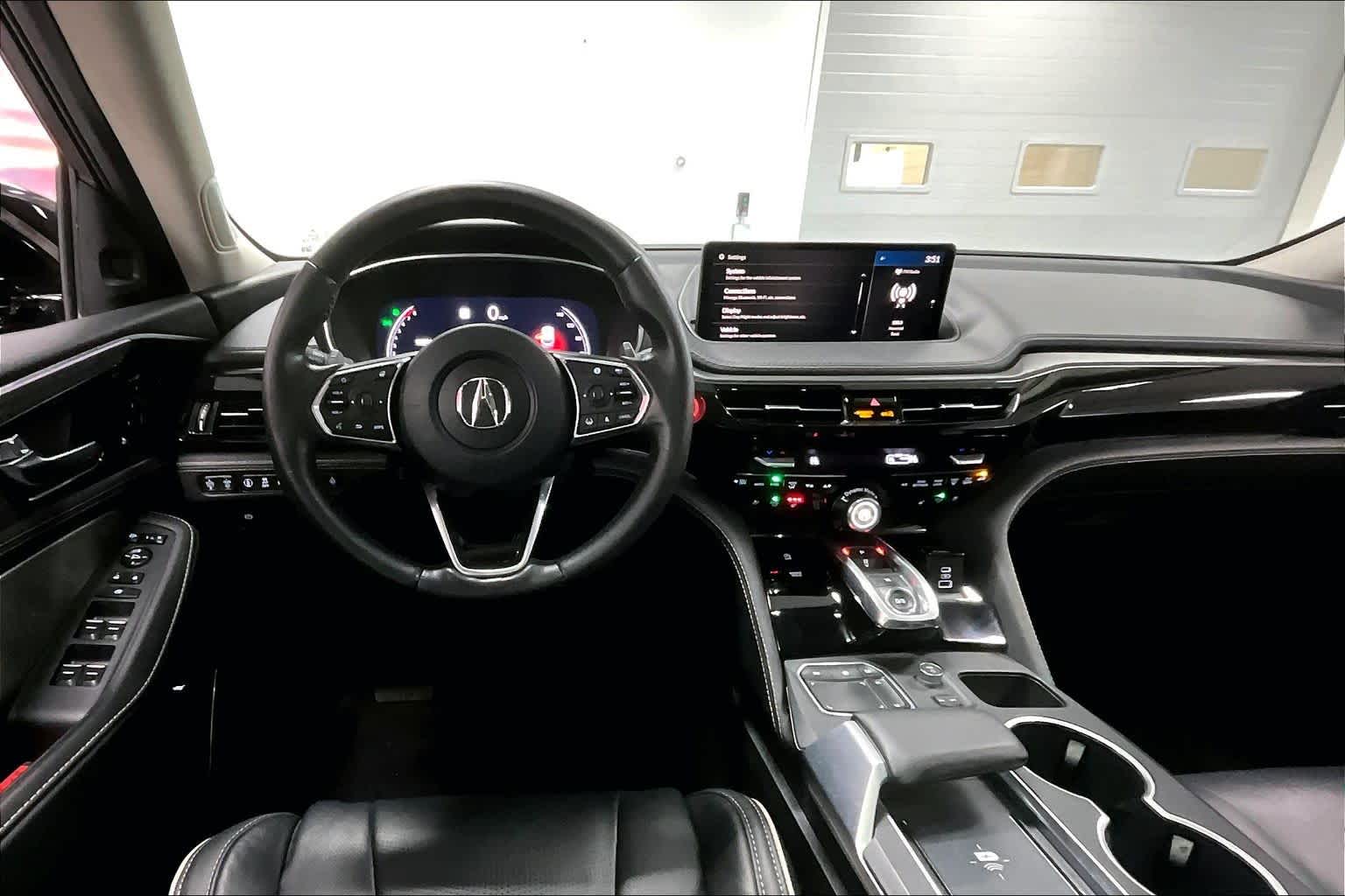 Thumbnail: 2024 Acura MDX - 12