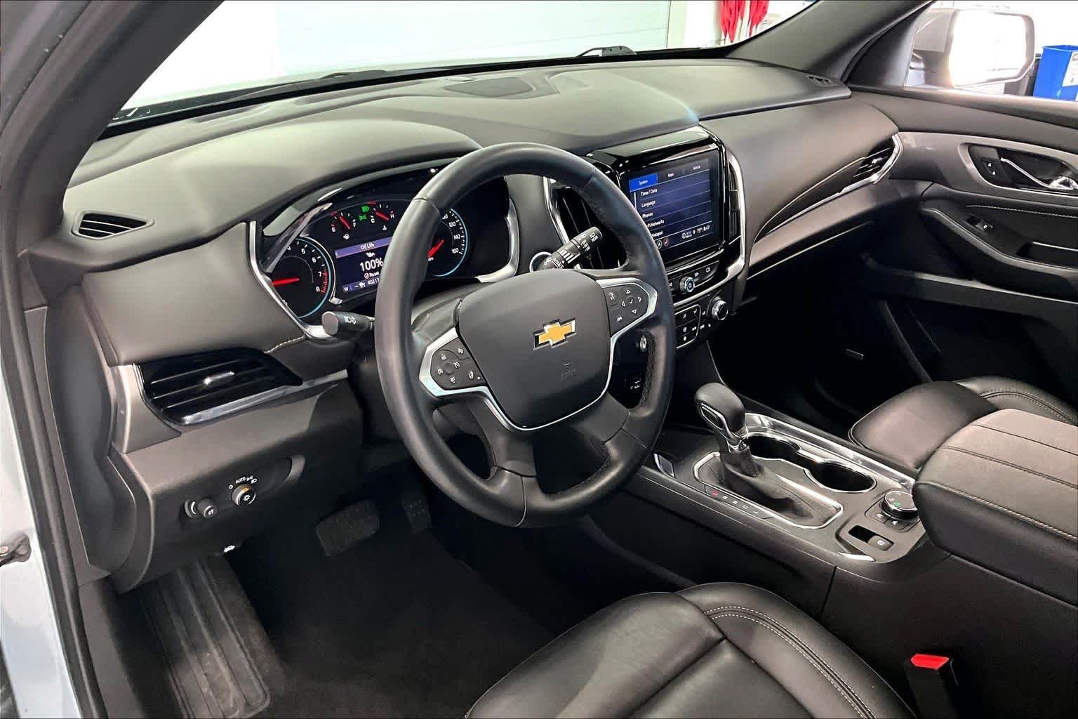 Thumbnail: 2023 Chevrolet Traverse - 2