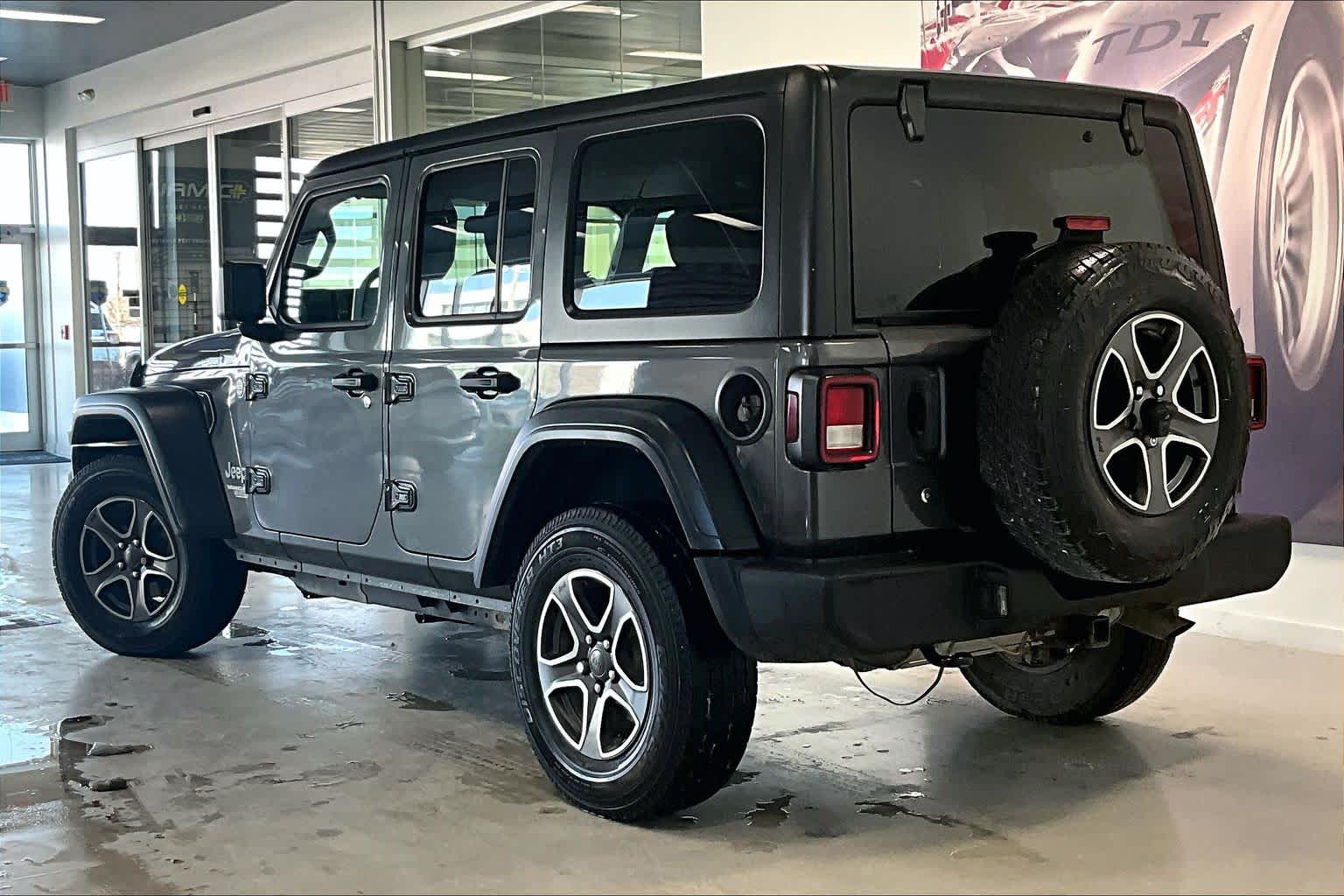 Thumbnail: 2018 Jeep Wrangler - 4