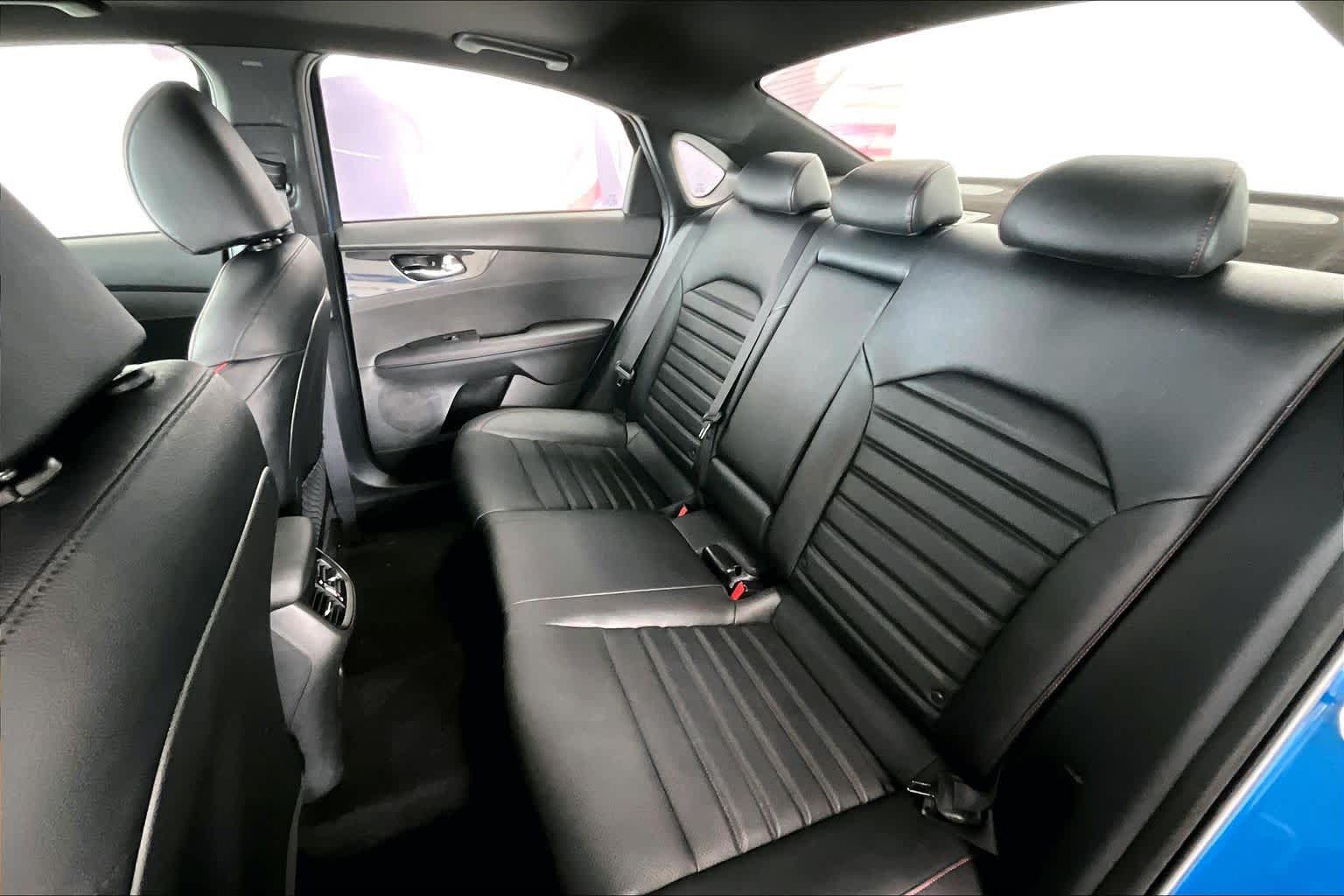 Thumbnail: 2023 Kia Forte - 27