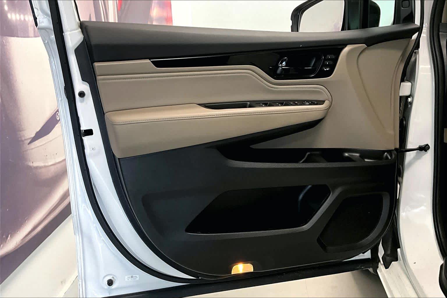 Thumbnail: 2023 Honda Odyssey - 25