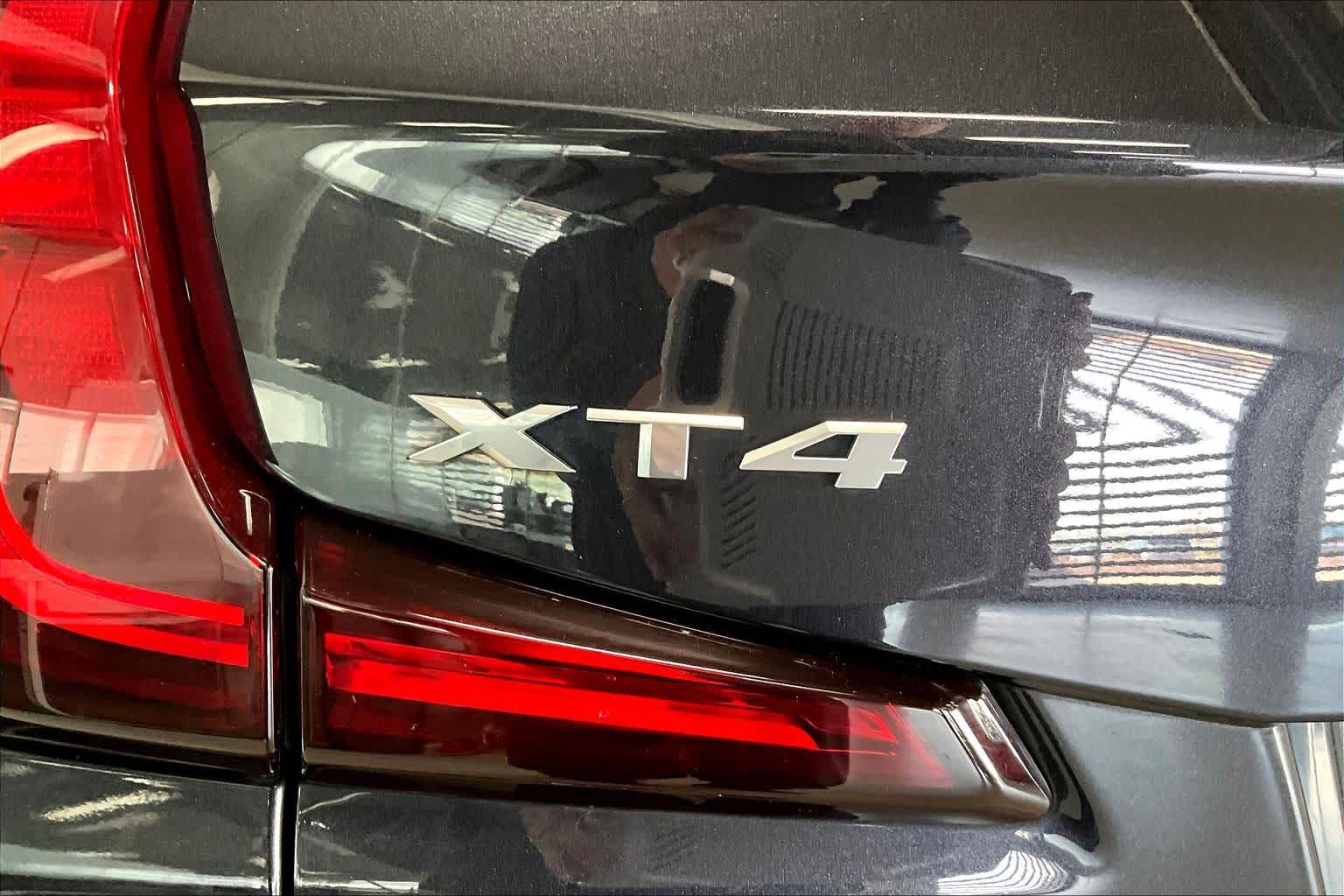 Thumbnail: 2023 Cadillac XT4 - 7