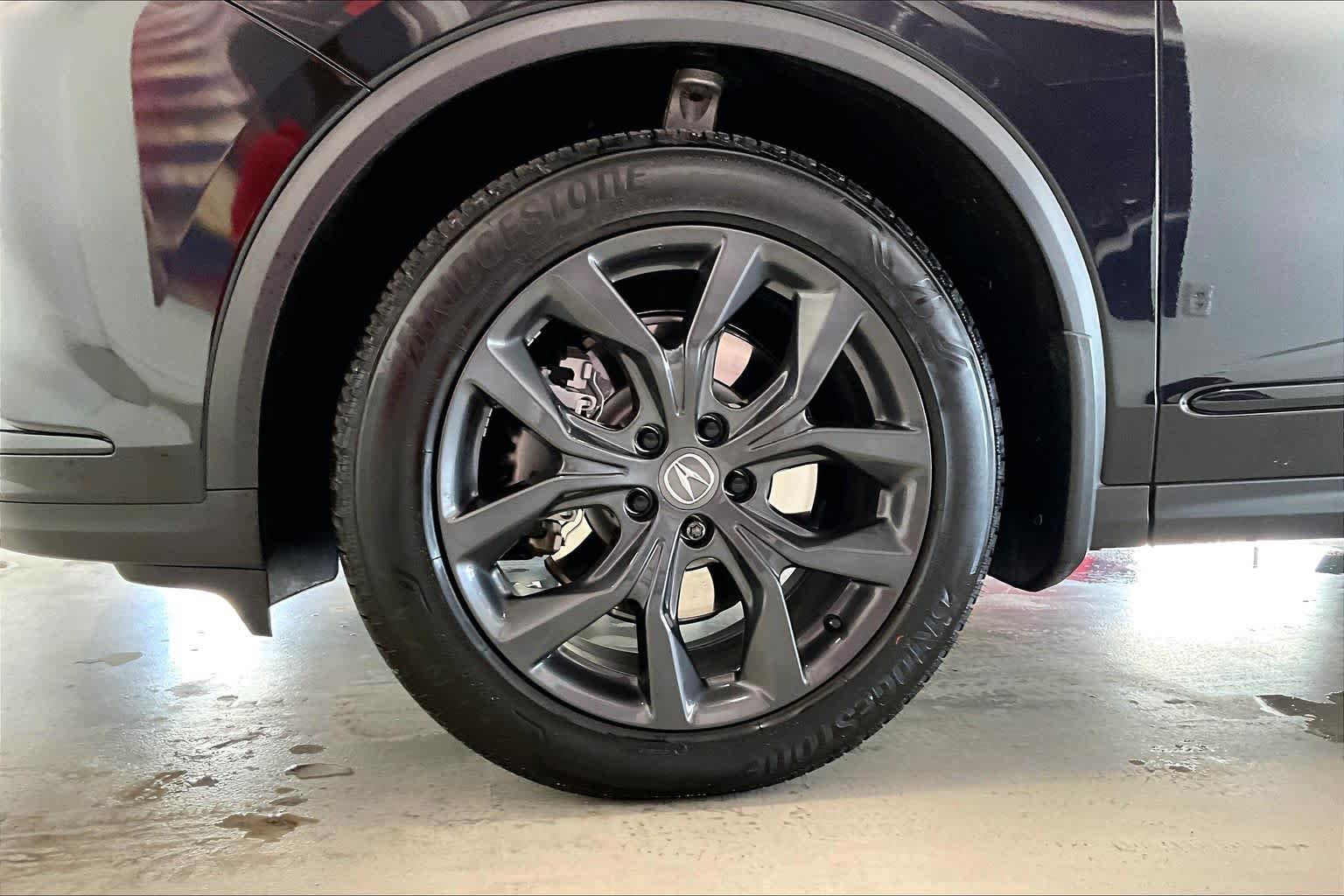 Thumbnail: 2023 Acura MDX - 8