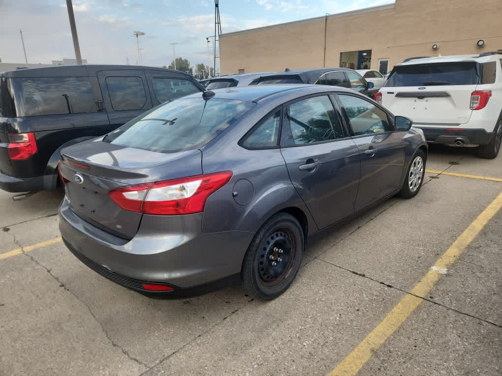 Thumbnail: 2012 Ford Focus - 3