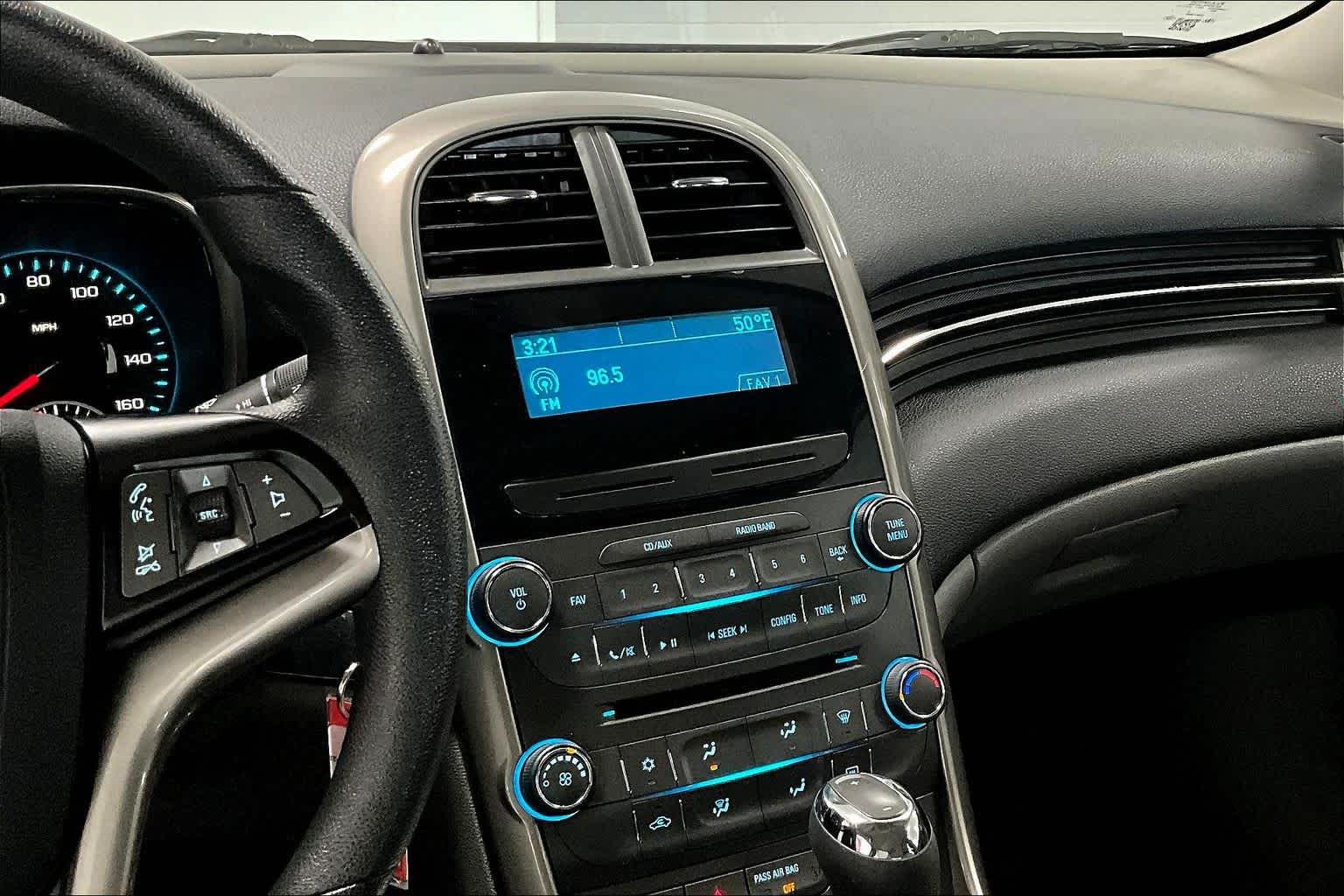 Thumbnail: 2013 Chevrolet Malibu - 14