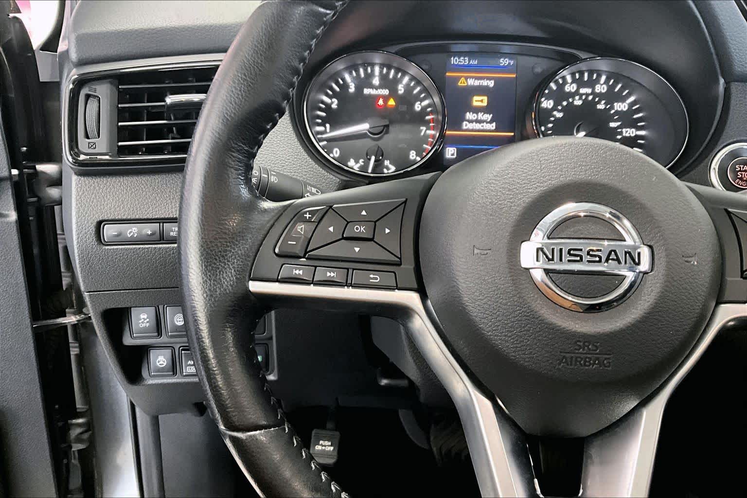 Thumbnail: 2020 Nissan Rogue Sport - 20