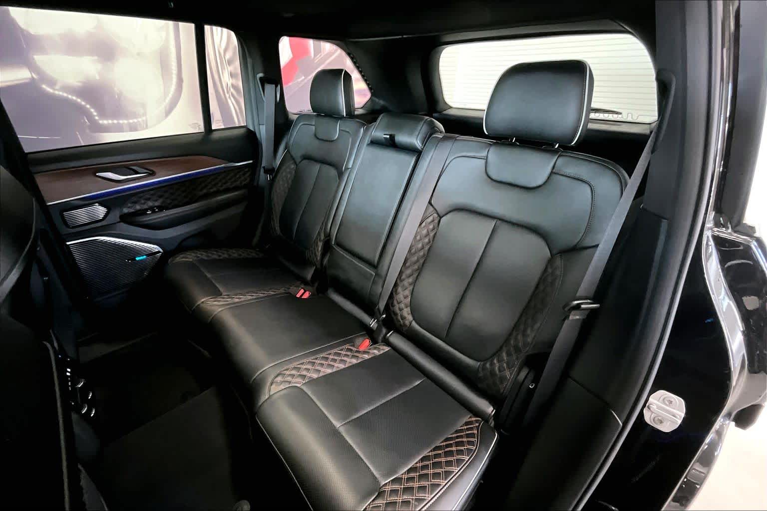 Thumbnail: 2022 Jeep Grand Cherokee - 26