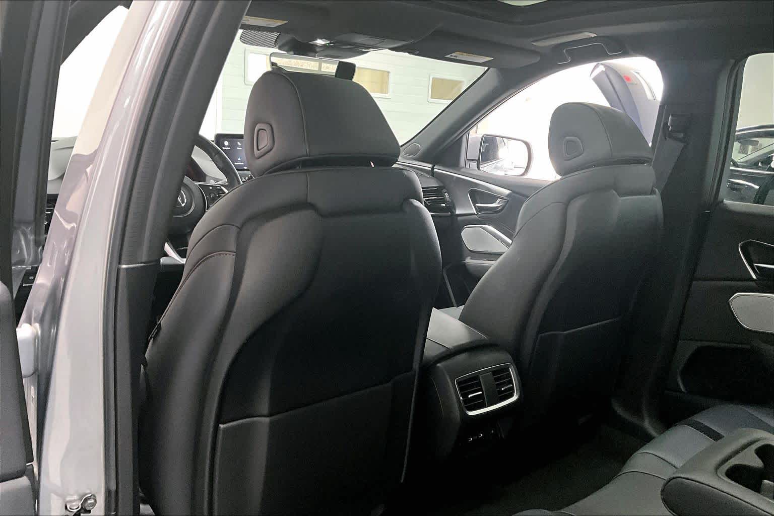 Thumbnail: 2023 Acura RDX - 11