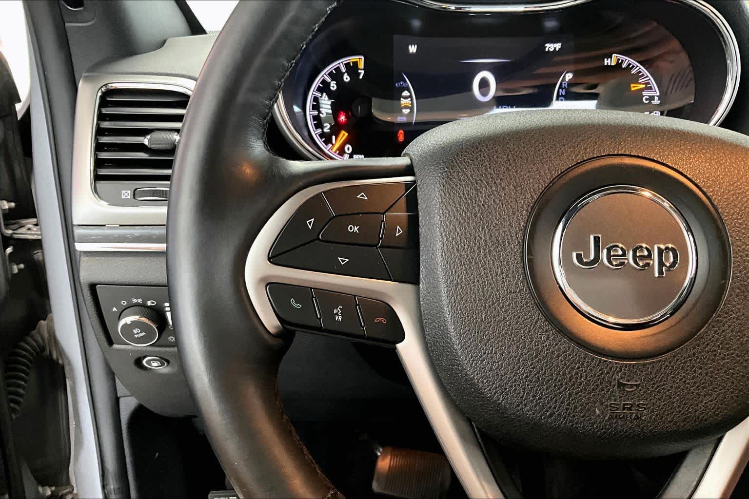 Thumbnail: 2018 Jeep Grand Cherokee - 21