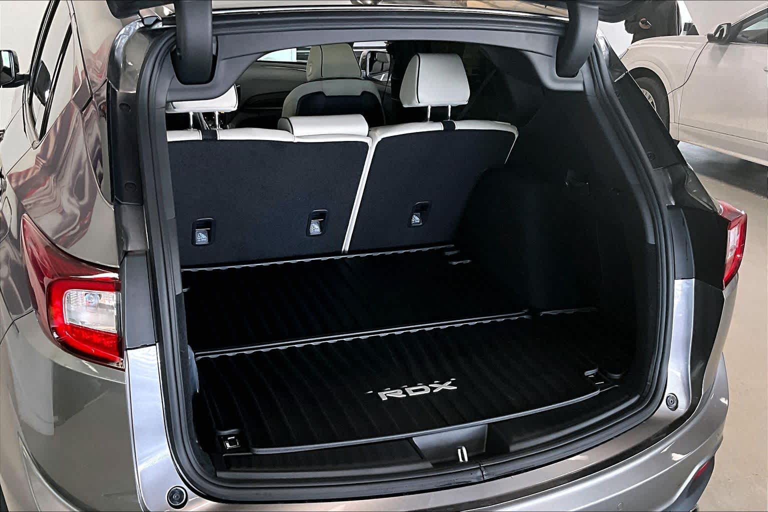 Thumbnail: 2026 Acura RDX - 19