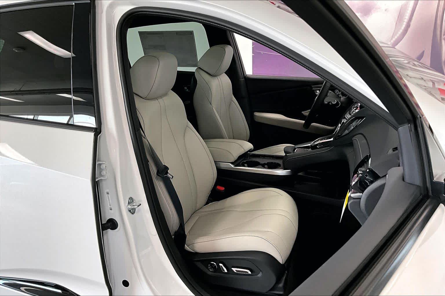 Thumbnail: 2026 Acura RDX - 14