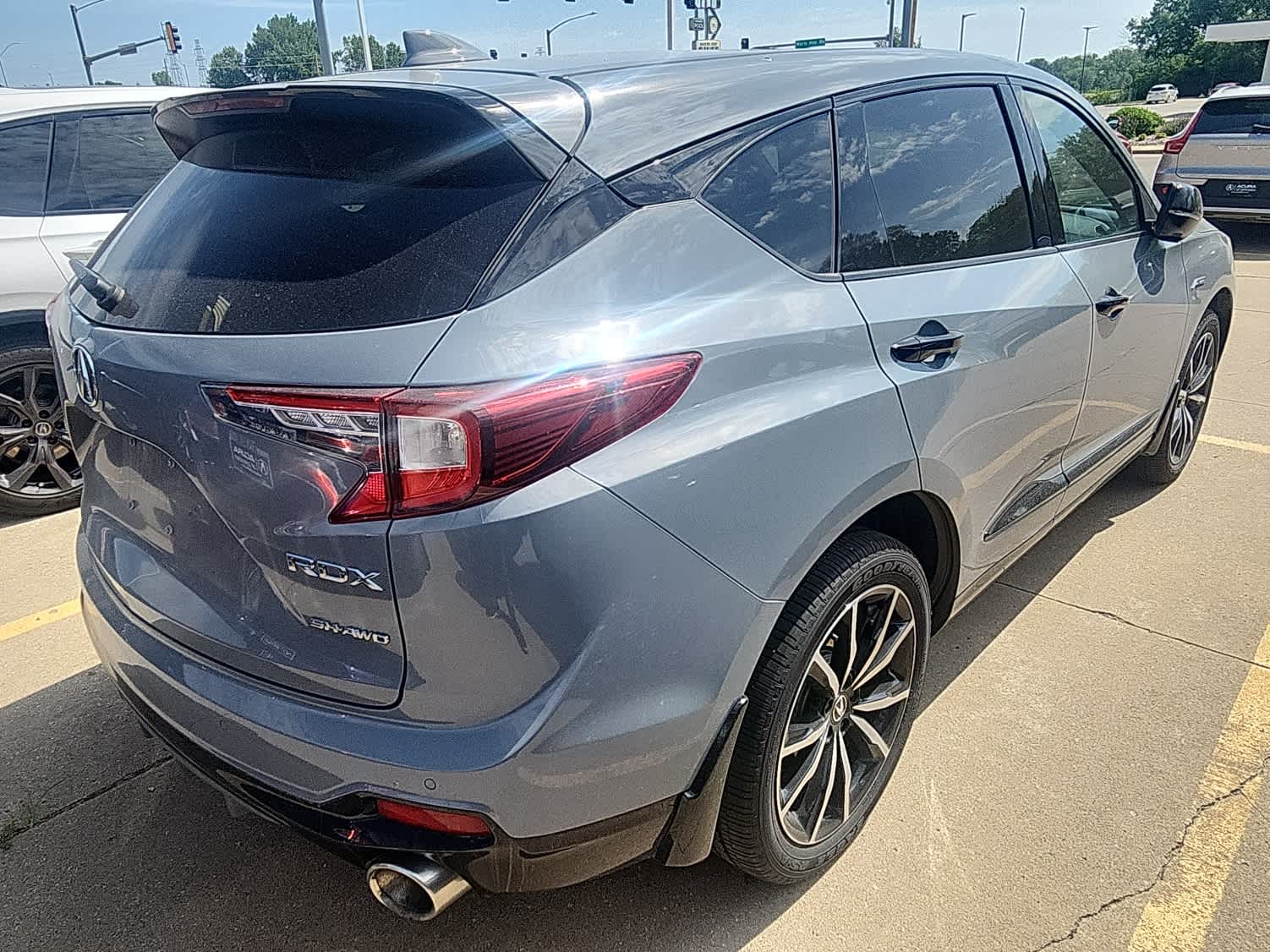 Thumbnail: 2025 Acura RDX - 5
