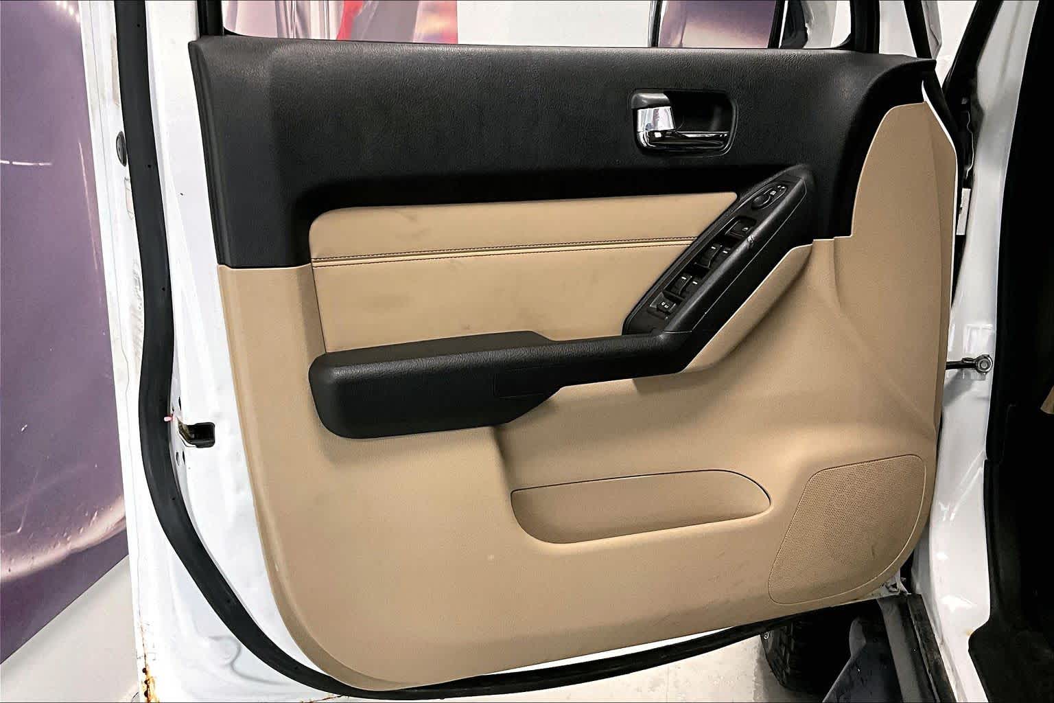 Thumbnail: 2010 Hummer H3 - 23