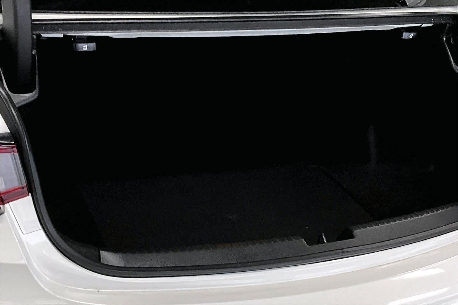 Thumbnail: 2022 Acura TLX - 16