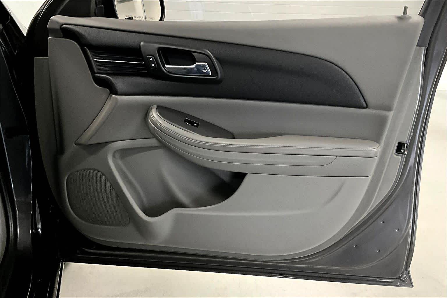 Thumbnail: 2013 Chevrolet Malibu - 26