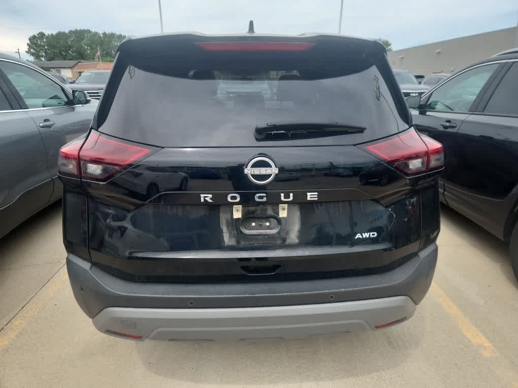 Thumbnail: 2023 Nissan Rogue - 6