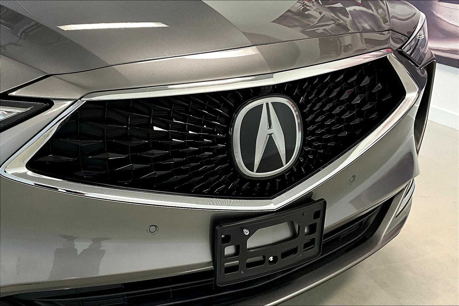 Thumbnail: 2023 Acura MDX - 28