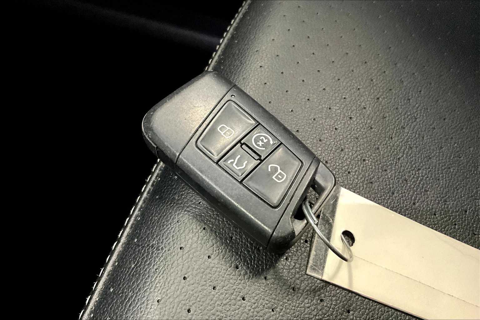 Thumbnail: 2019 Volkswagen Tiguan - 17