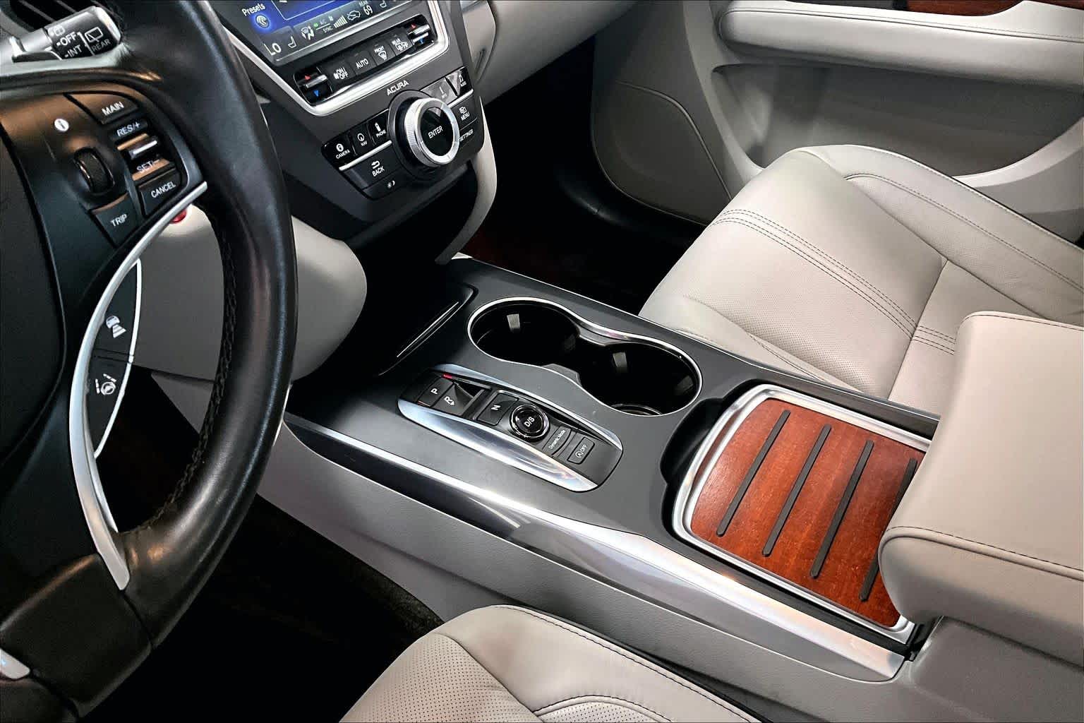 Thumbnail: 2017 Acura MDX - 15