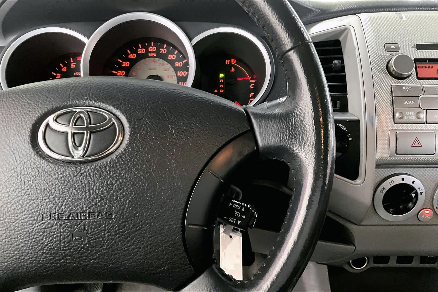 Thumbnail: 2011 Toyota Tacoma - 22