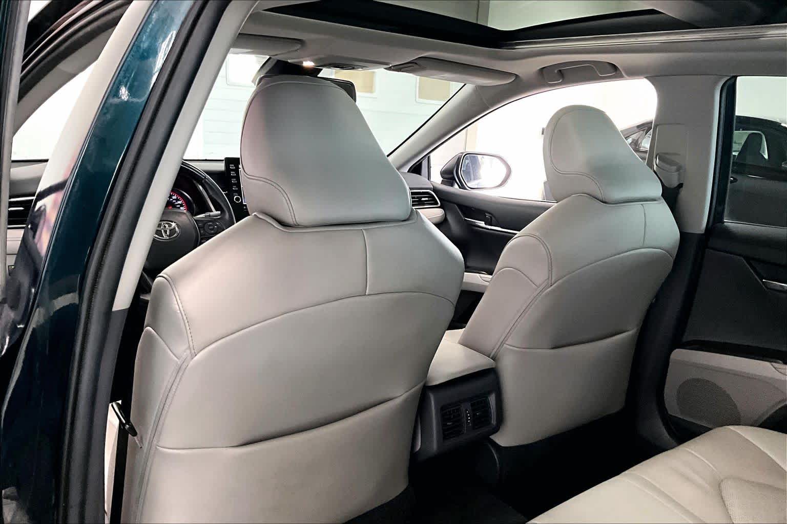 Thumbnail: 2021 Toyota Camry - 10