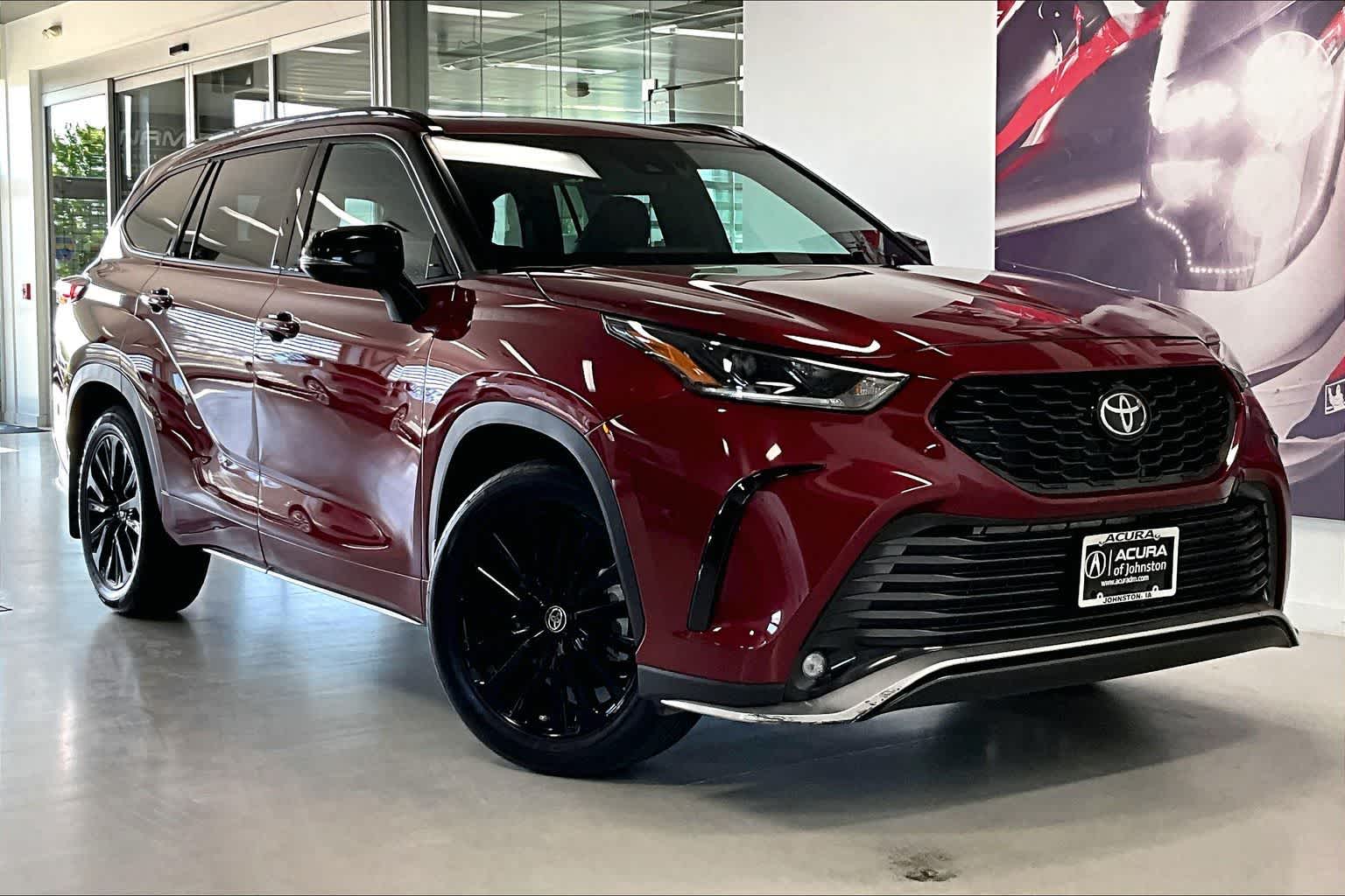 Thumbnail: 2023 Toyota Highlander - 19