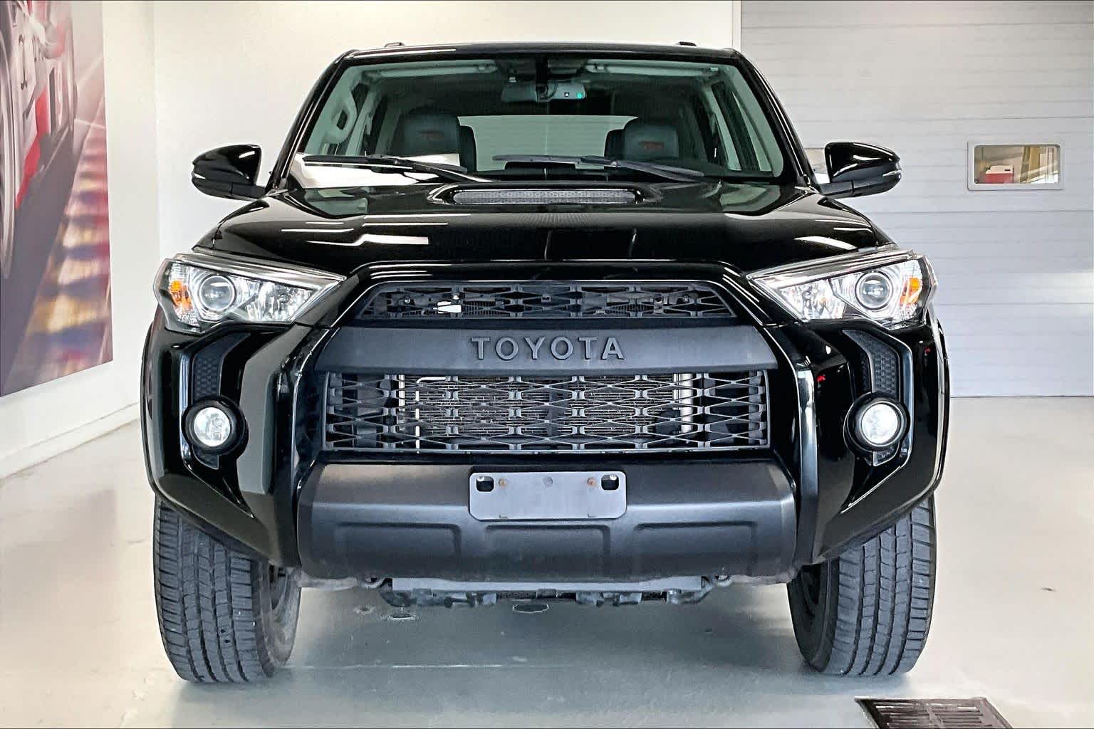 Thumbnail: 2019 Toyota 4Runner - 6